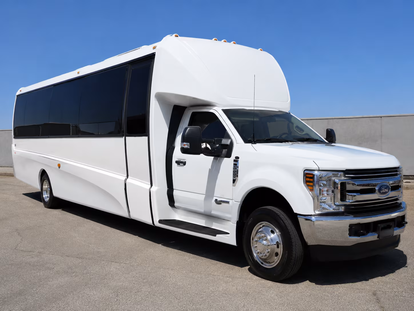 charter buses for museum and science center field trips near lynn