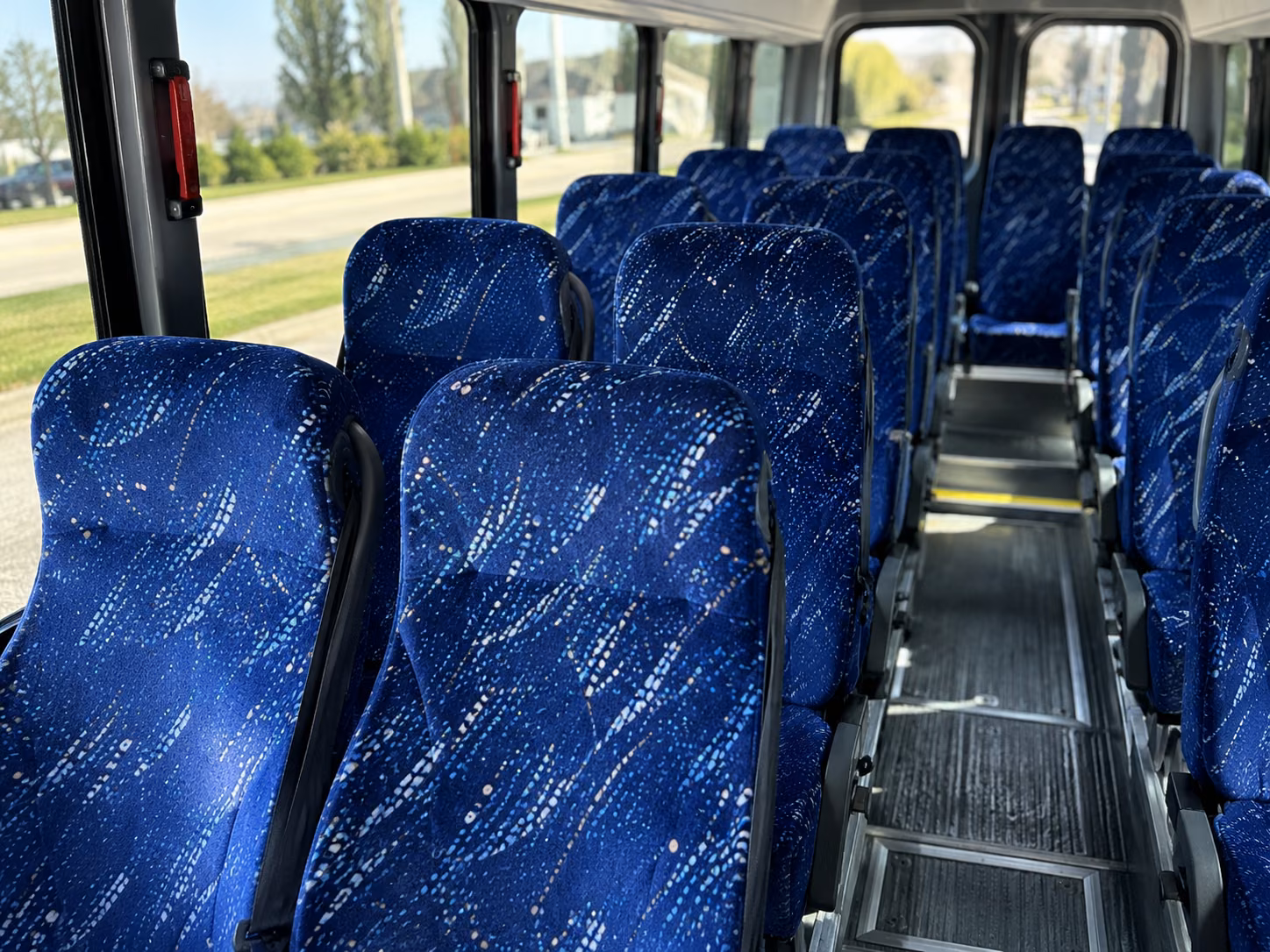 lynn 20 passenger minibus inside