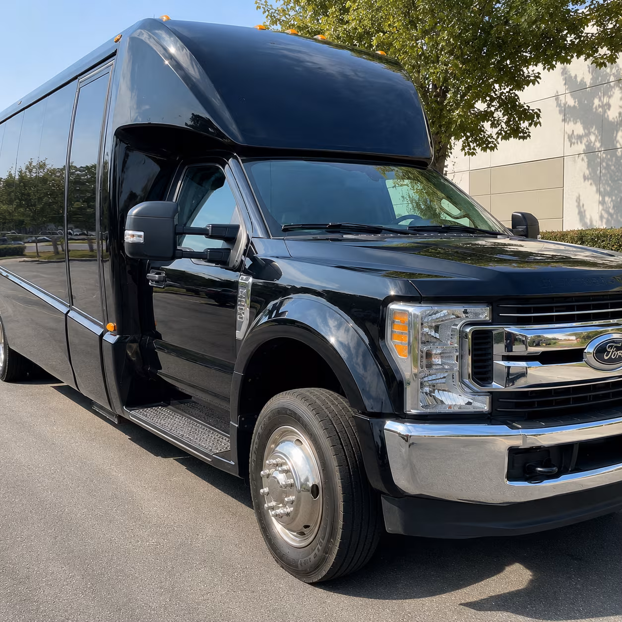 minibus rentals for small group wine tastings around the north shore