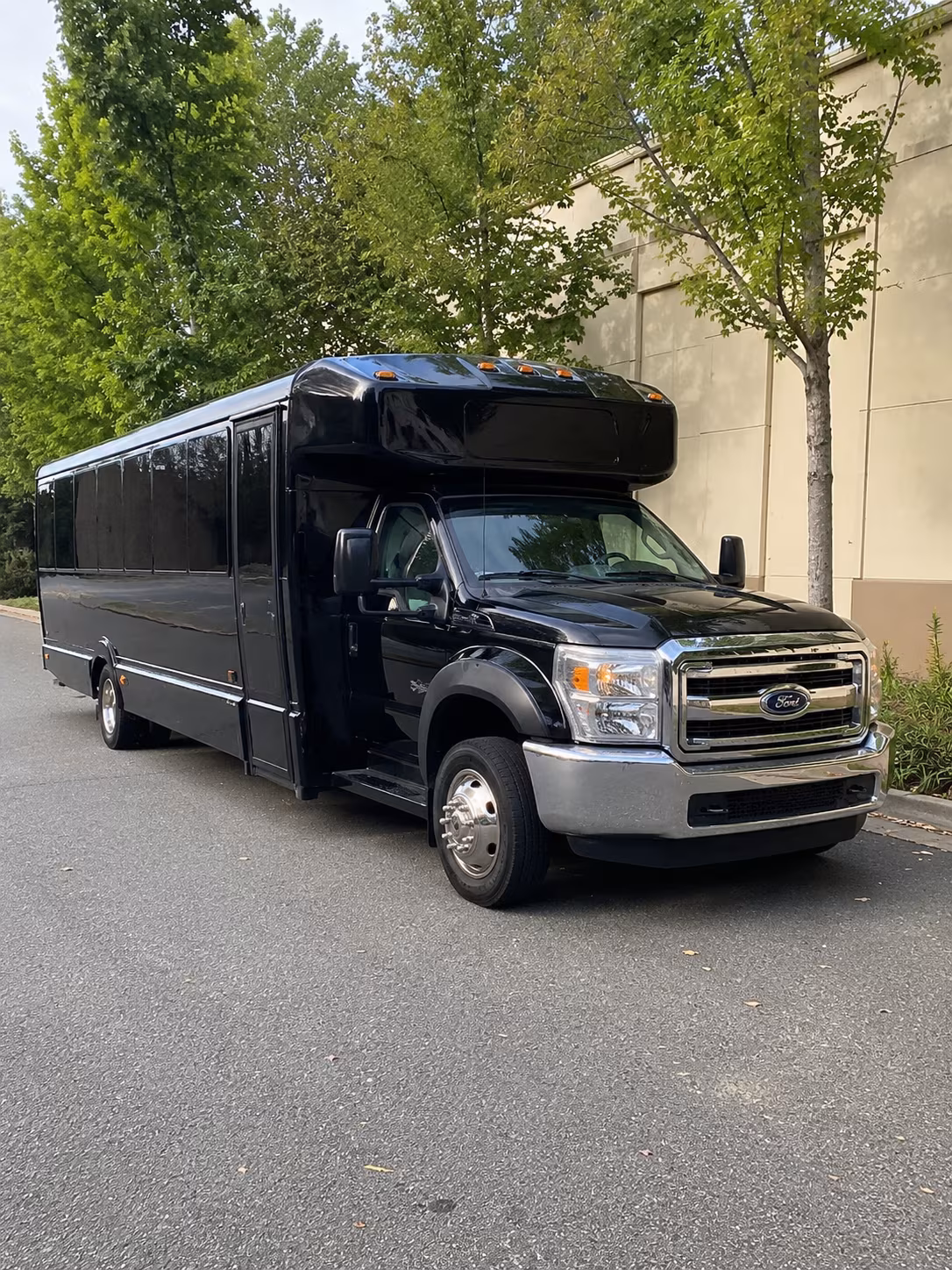party buses for lynn wedding parties and bachelorette weekends